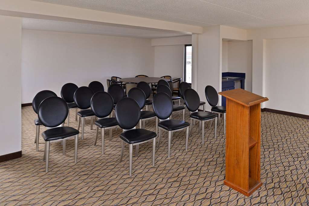 Quality Inn & Suites Matteson near I 57 - photo 27