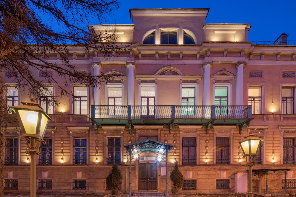 Brullov Mansion - last minute hotel in Saint Petersburg