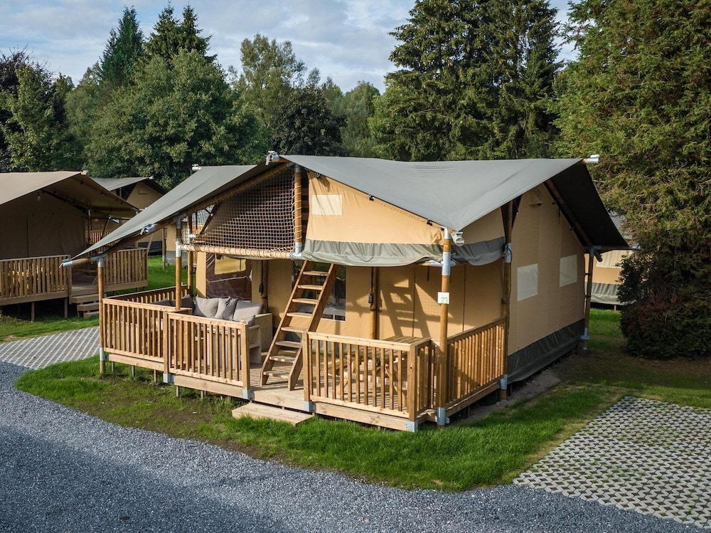 Arden Parks Signy L'Abbaye — hotel in Charleville-Mezieres