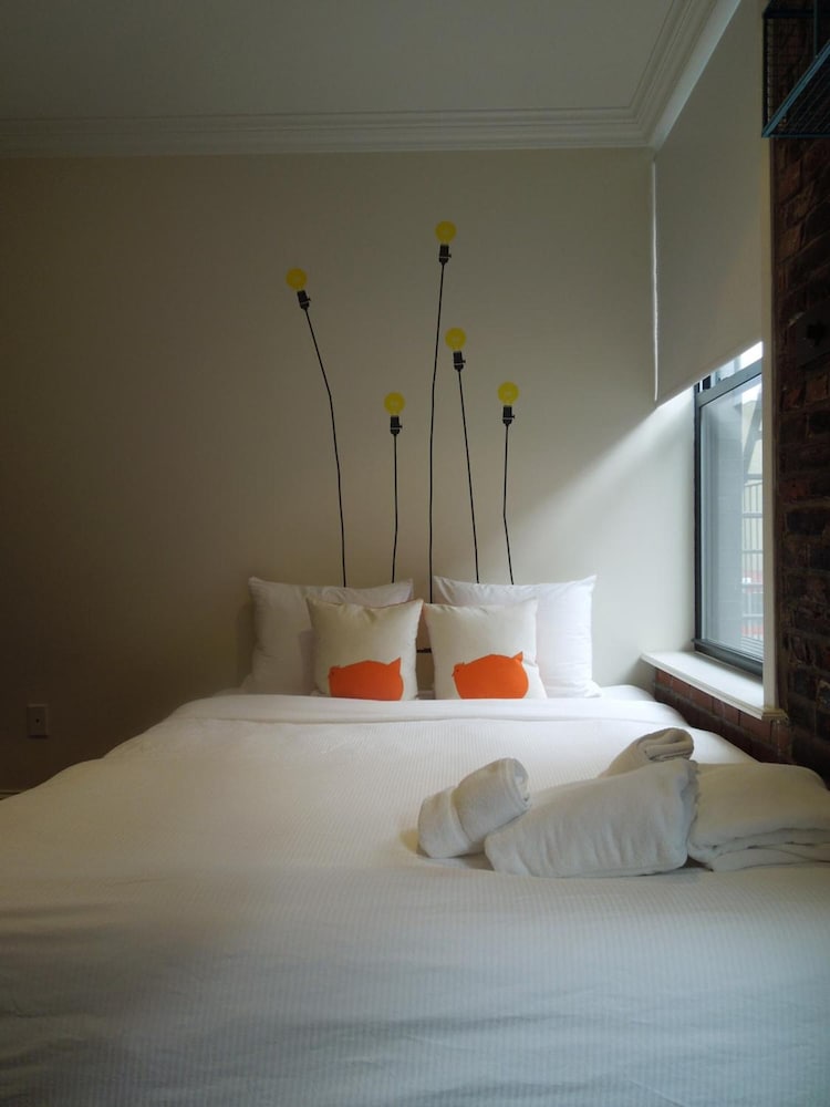 East Village Hotel - photo 10
