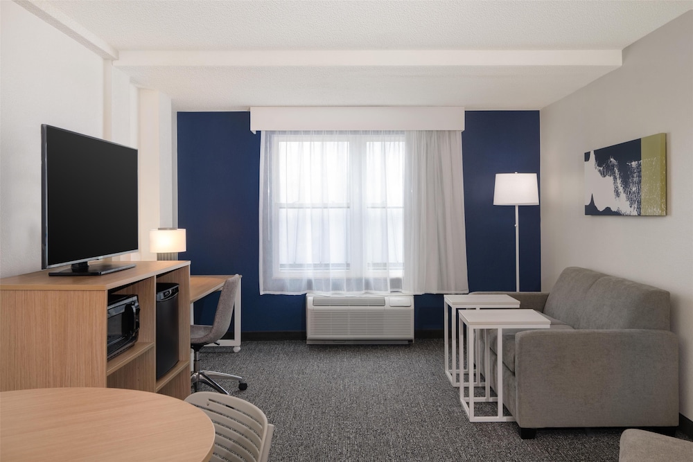 Spark by Hilton Orangeburg - photo 25