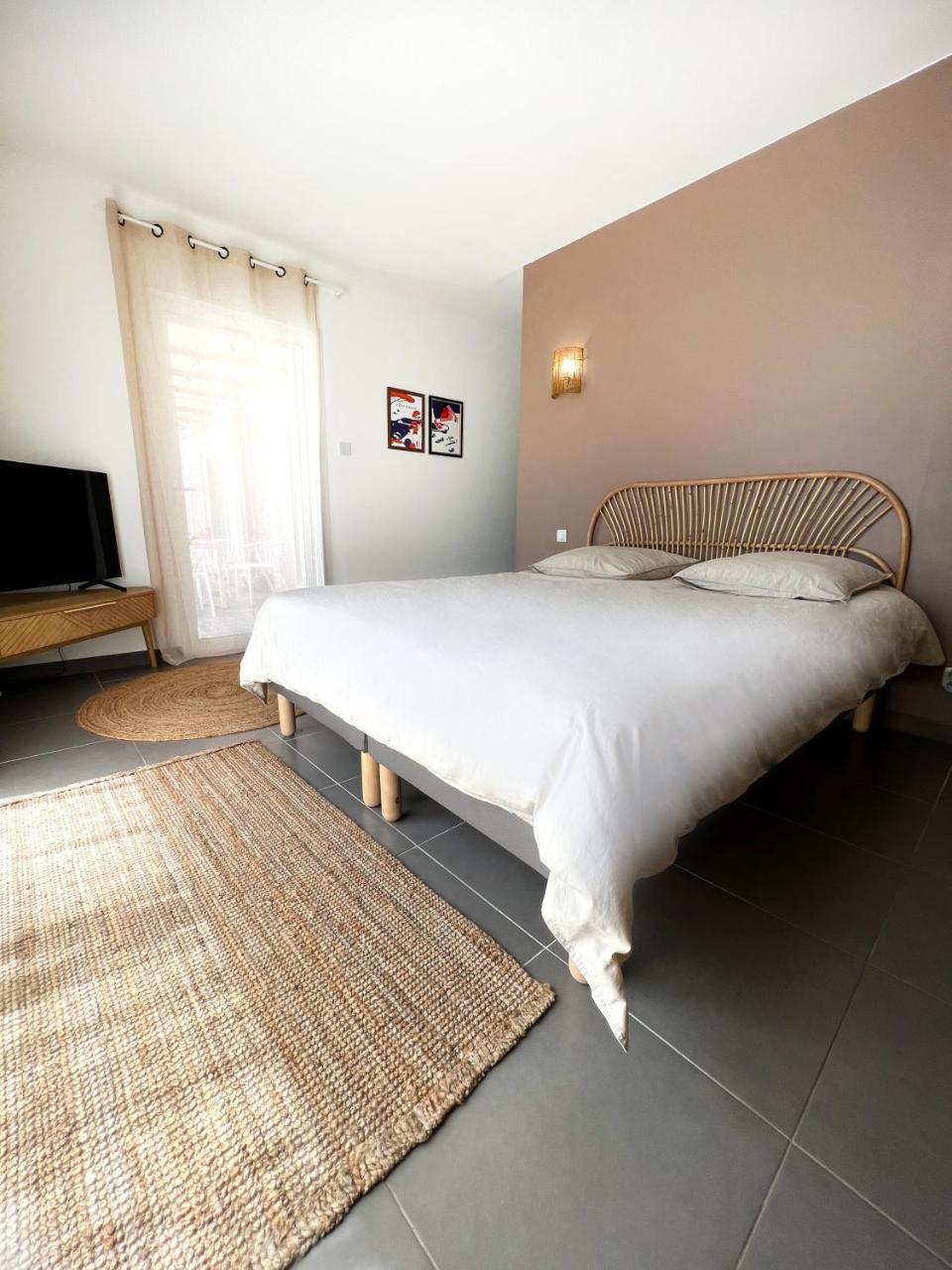 Villa Noava — La Crau — photo 3