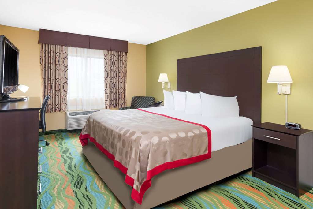 Ramada by Wyndham Vandalia - photo 19