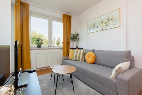 Cozy Apartment with Balcony Warszawa by Noclegi Renters — 4-Star Luxury Hotel in Warsaw, Poland