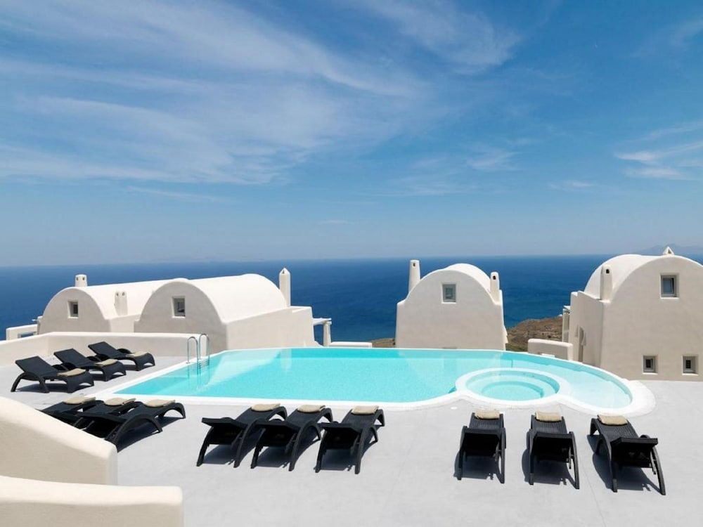 Dome Santorini Resort & Villas