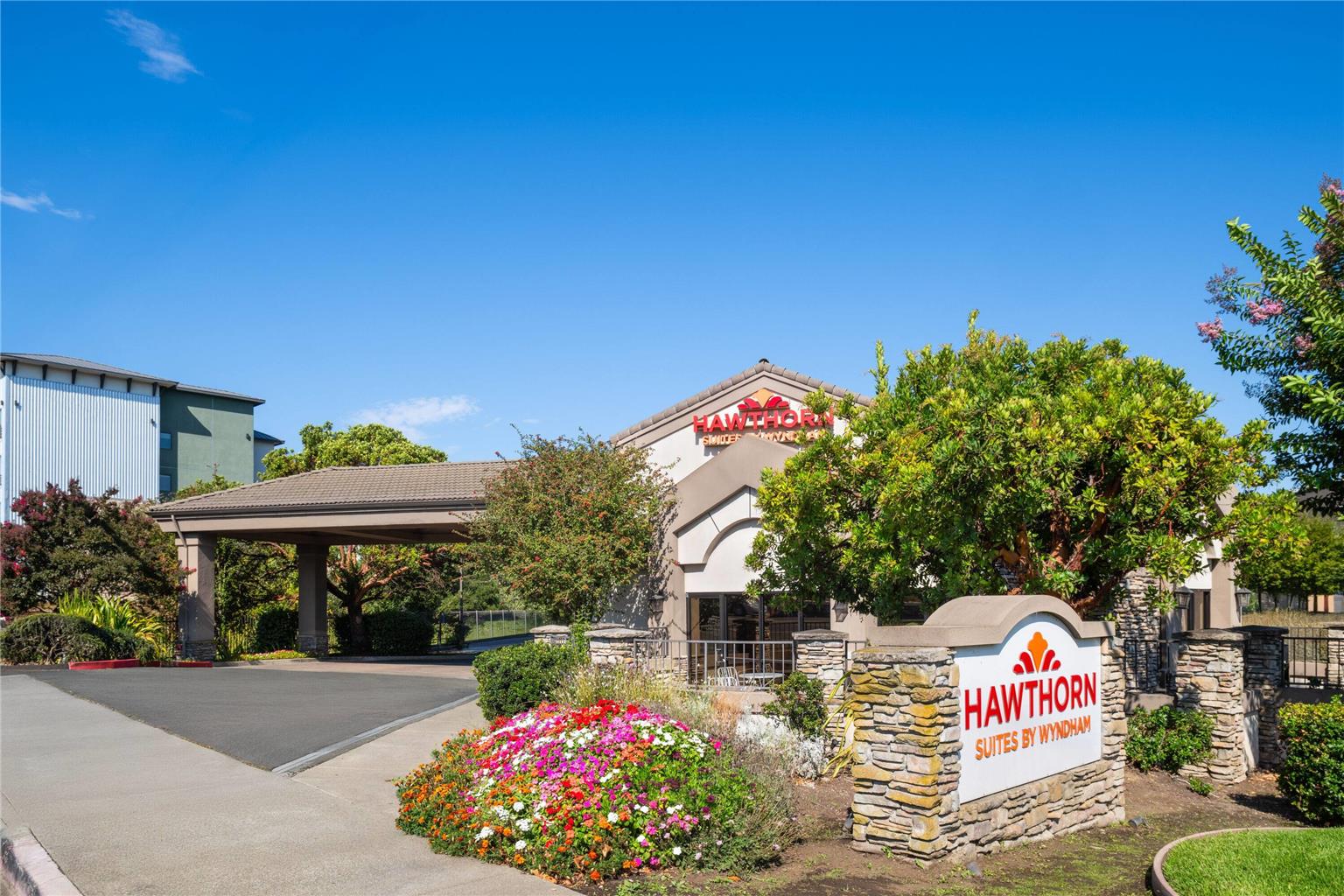 Hawthorn Suites By Wyndham Napa Valley — Napa