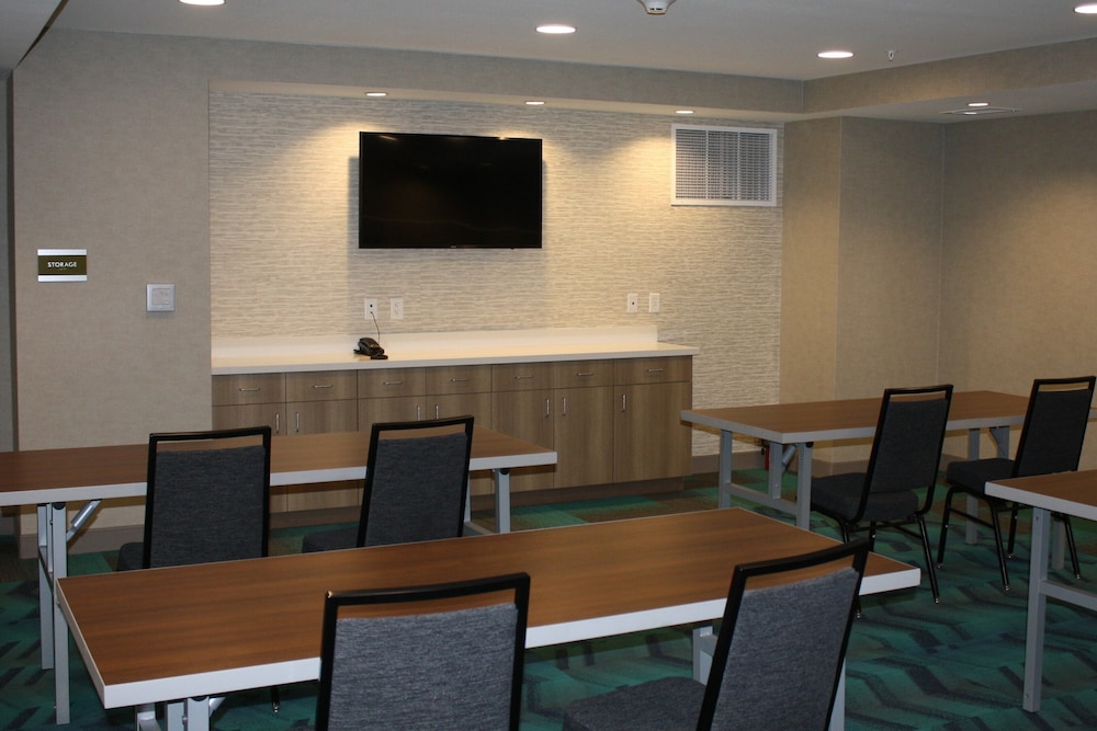 Home2 Suites by Hilton Omaha UN Medical Ctr Area - photo 63