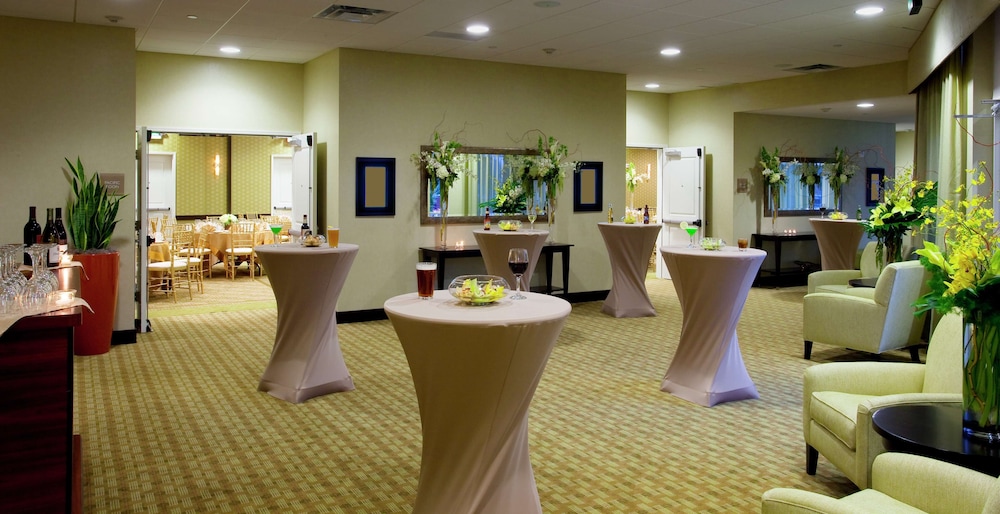 Hilton Garden Inn Seattle Bothell - photo 27