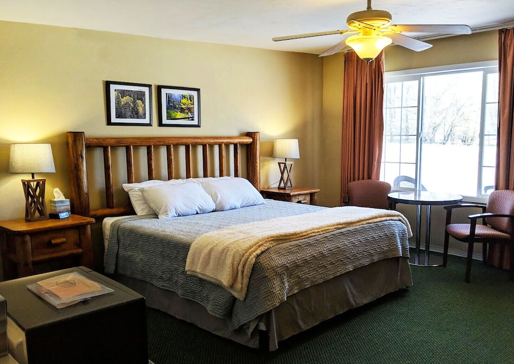 Paiute Trails Inn - photo 2