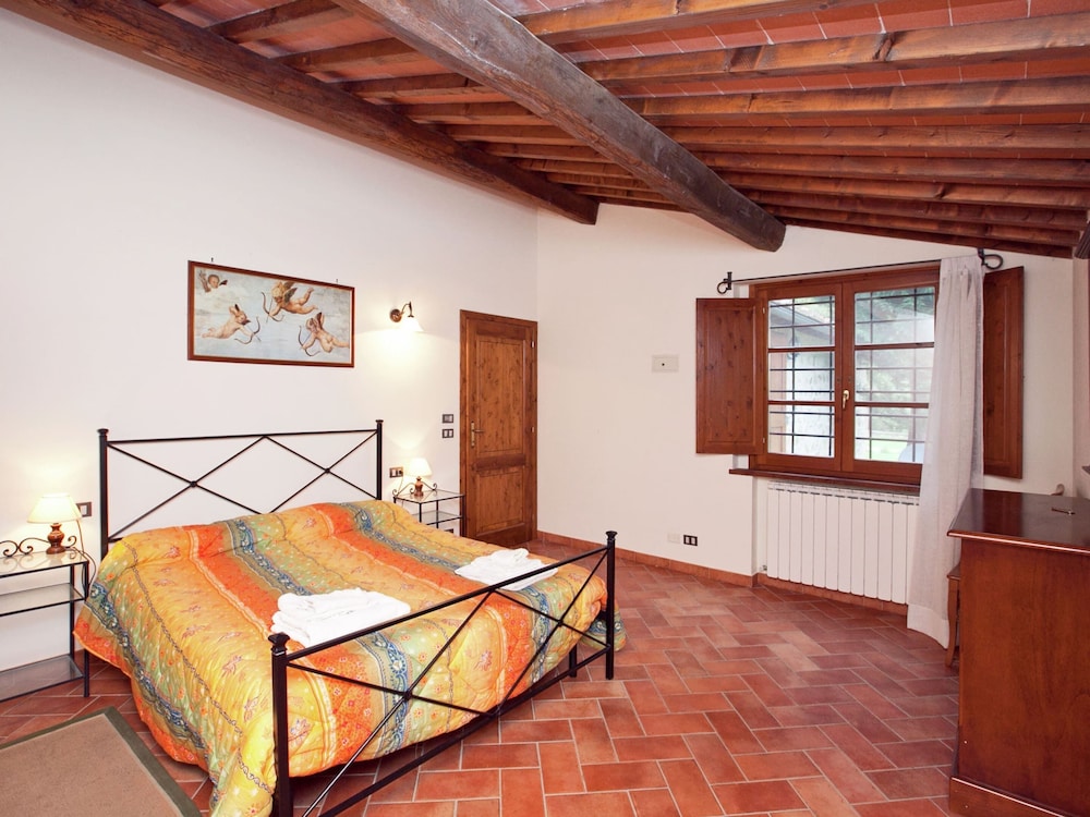 Spacious Holiday Home — Bucine — photo 2