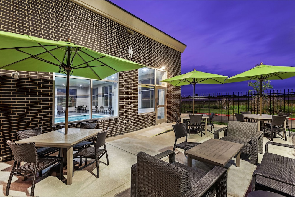 Hampton Inn Gardner Conference Center - photo 32