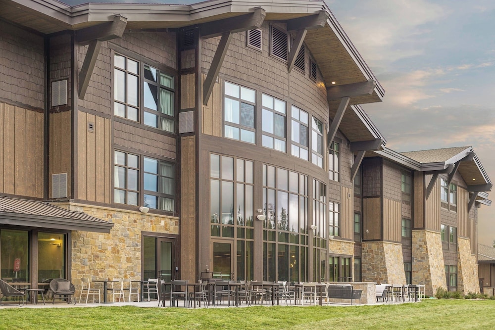 SpringHill Suites by Marriott Island Park Yellowstone - photo 59