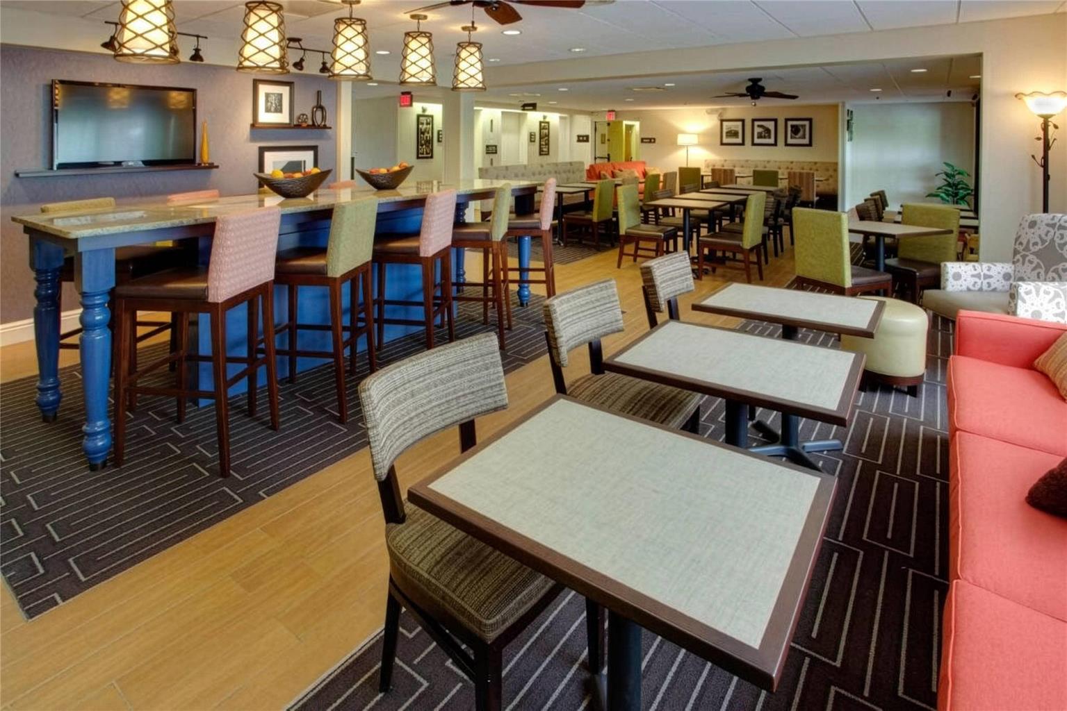 Pittsburgh Airport Inn and Suites - photo 21