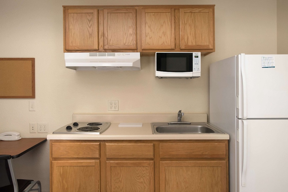 WoodSpring Suites Junction City - photo 13