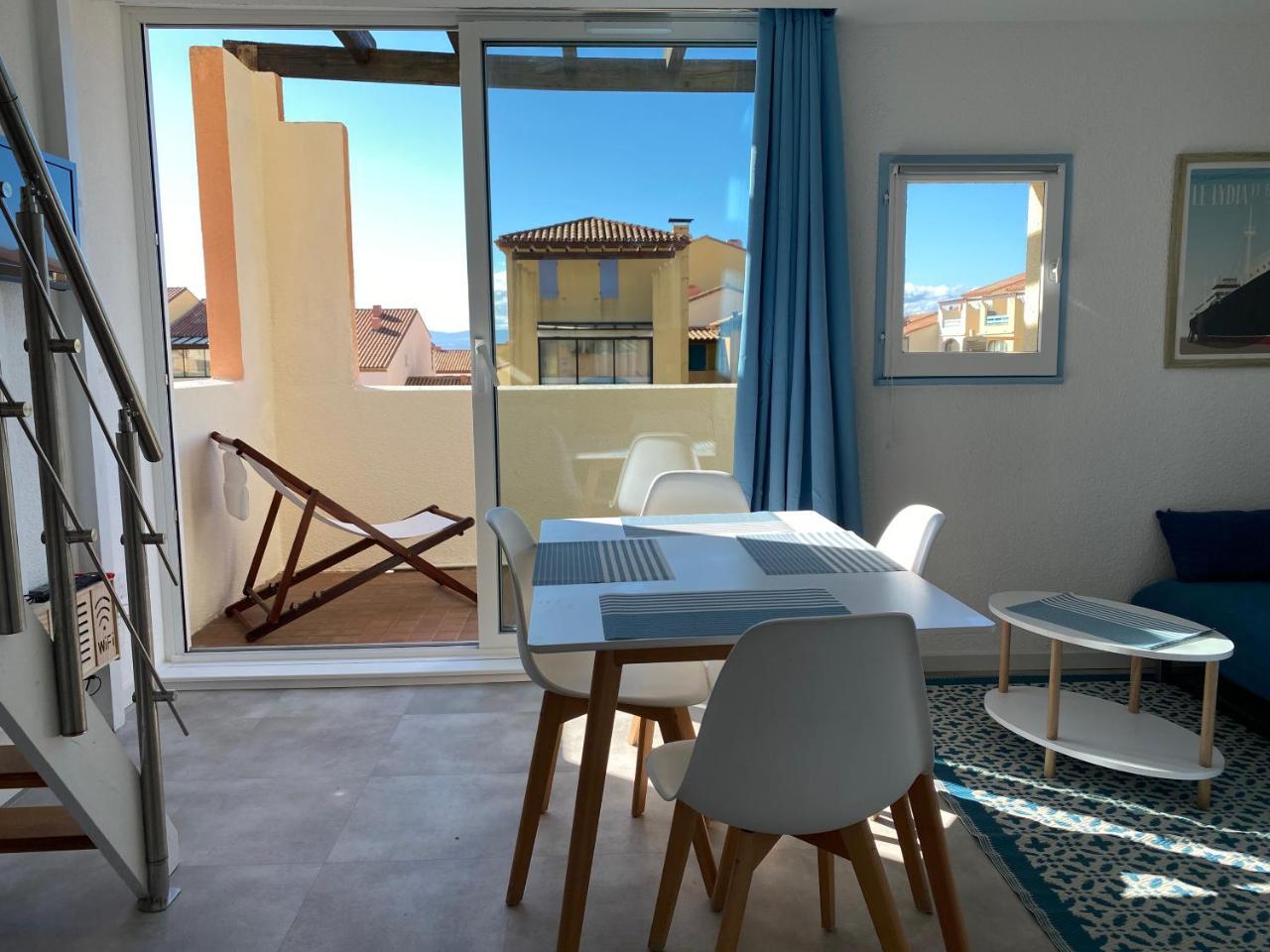 Joli Duplex Residence Atlantis Acces Direct Plage — 4-Star Luxury Hotel in Le Barcares, France