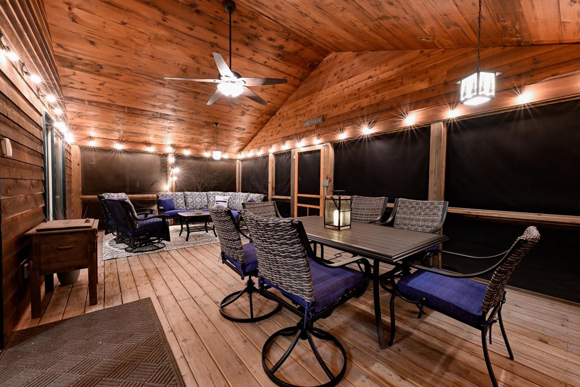 North Star Retreat kayak I Swim I Snowmobile — hotel in Presque Isle