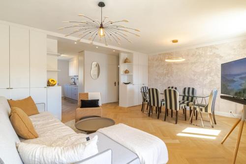 L’Oasis 4 étoiles Triangle d’Or à 100m du Lac Parking gratuit in Annecy, France