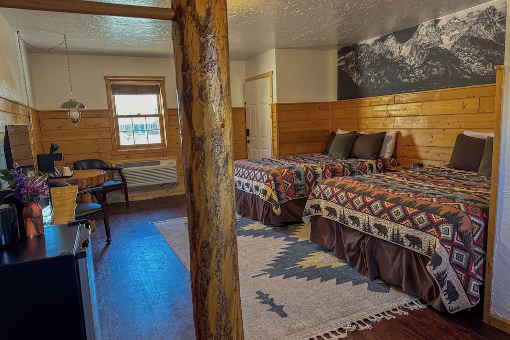 Chinook Winds Motel - photo 73