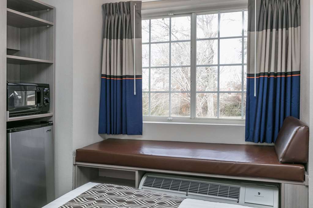 Microtel Inn & Suites by Wyndham Scott Lafayette - photo 13