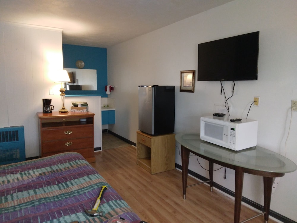 Capri Motel - photo 46