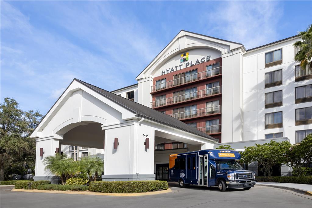 Hyatt Place Orlando Airport pet-friendly hotel Orlando