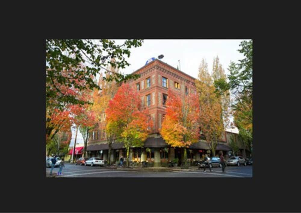 McMenamins Hotel Oregon - photo 42