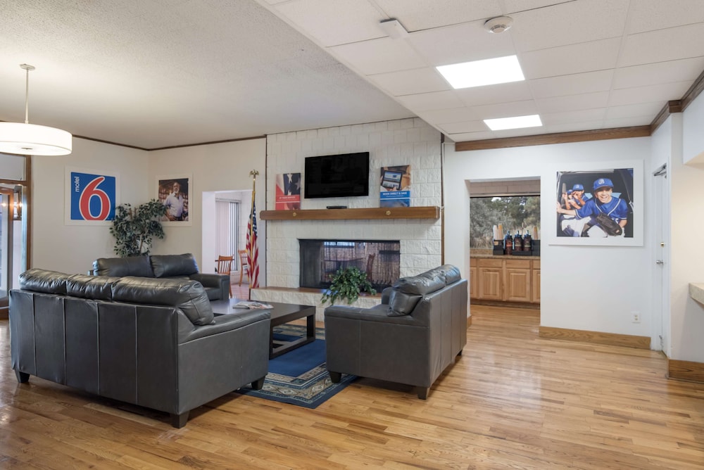 Studio 6 Colorado Springs Air Force Academy - photo 17