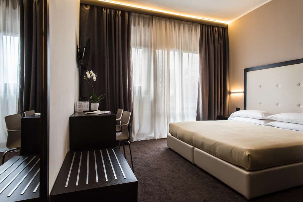 Hotel Mirage — 4-Star Luxury Hotel in Florence, Italy