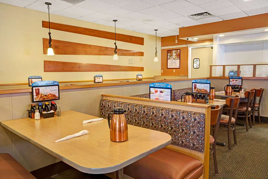 Days Inn by Wyndham St. Augustine I 95 Outlet Mall - photo 8