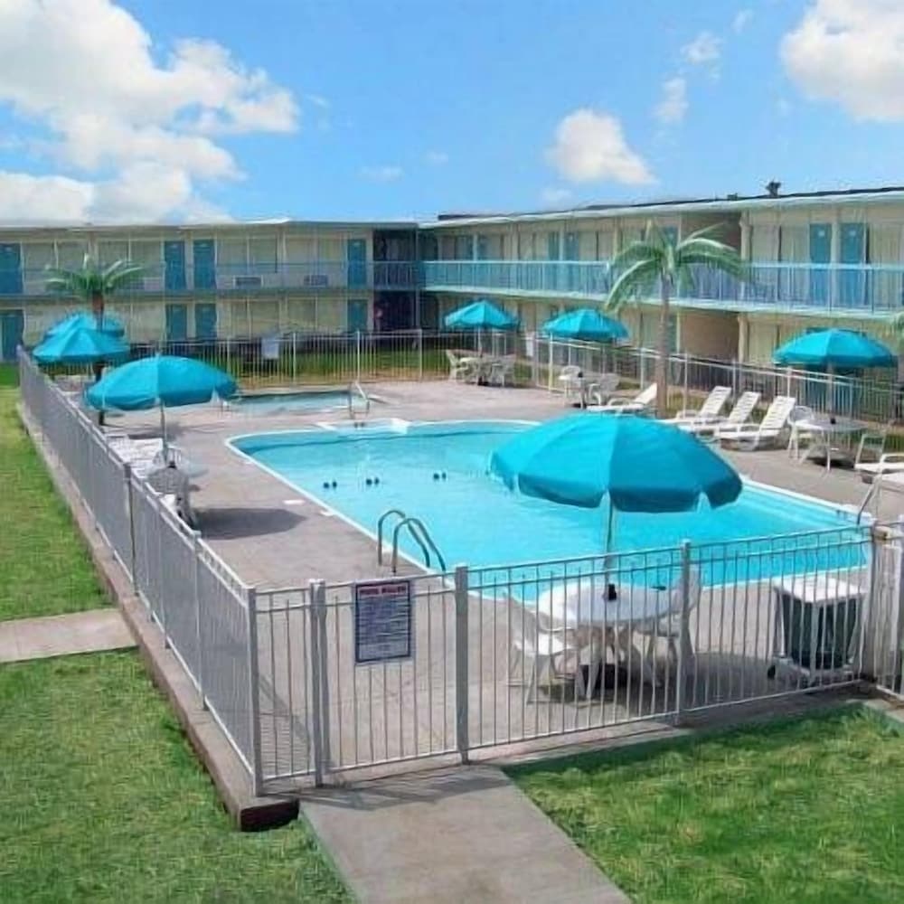 Ridge Crest Hotel — hotel in West Plains