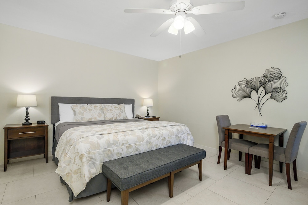 The Fairways Inn of Naples - photo 22