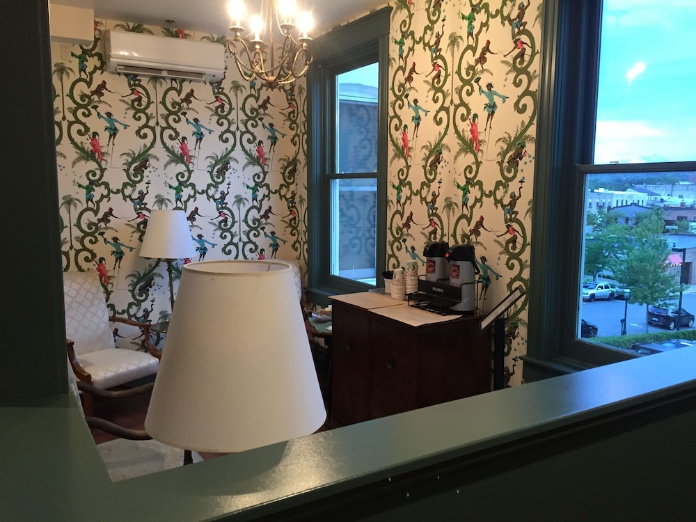 Perry Hotel - photo 35