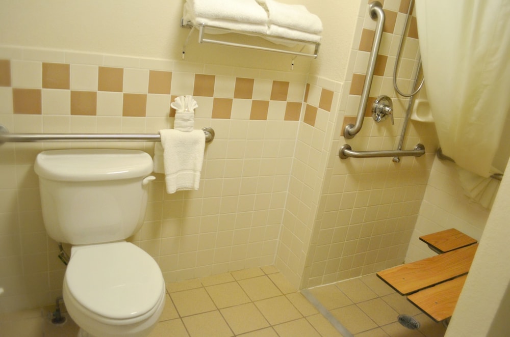 Fossil Creek Hotel And Suites - photo 15