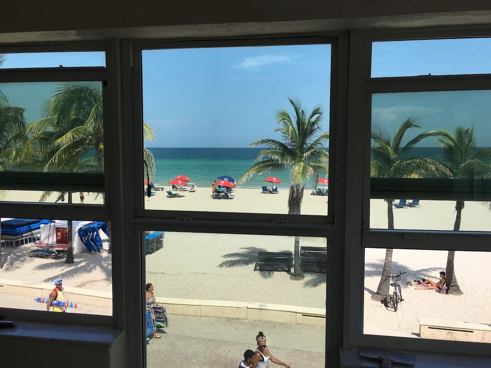 Golden Sand Oceanfront - photo 8