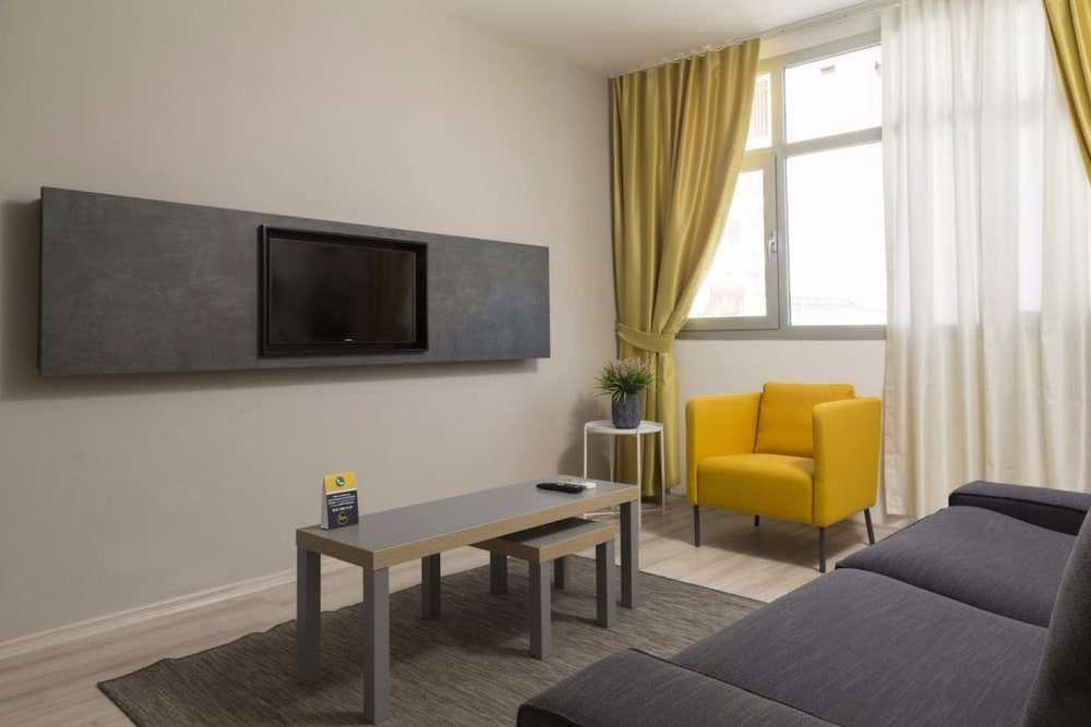 Sun Suit Hotel - last minute hotel in Izmir