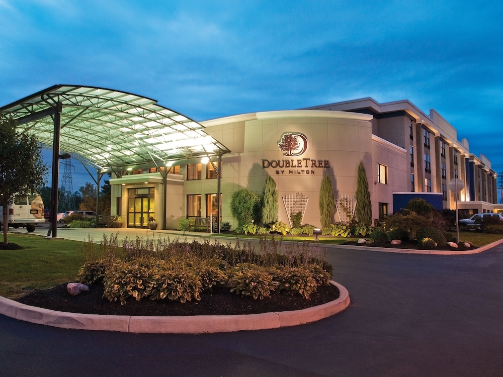 DoubleTree by Hilton Hotel Buffalo Amherst - photo 41