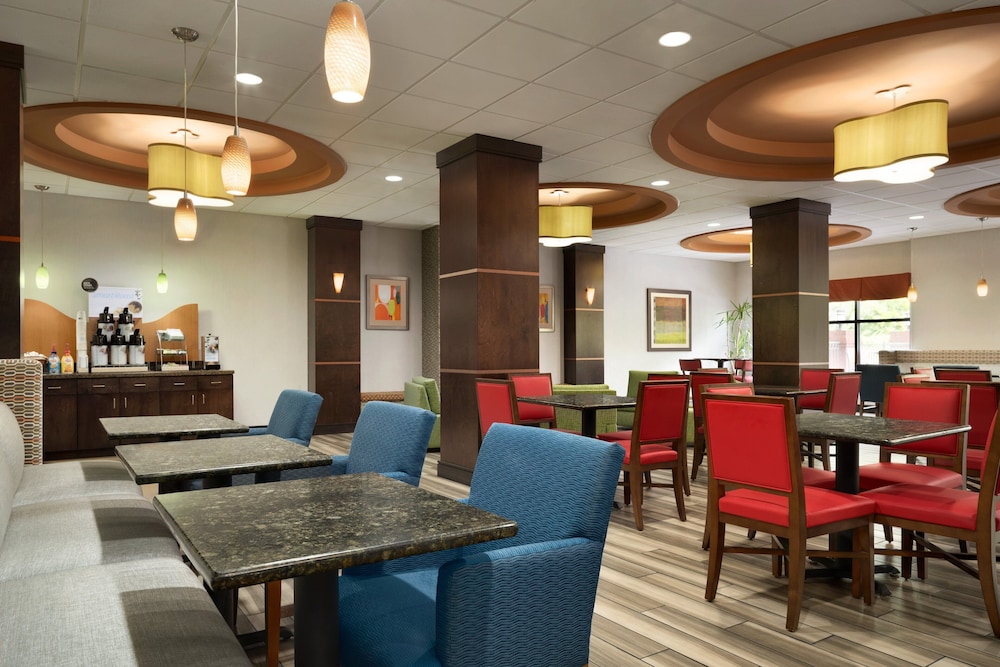 Holiday Inn Express & Suites Knoxville Clinton by IHG - photo 30