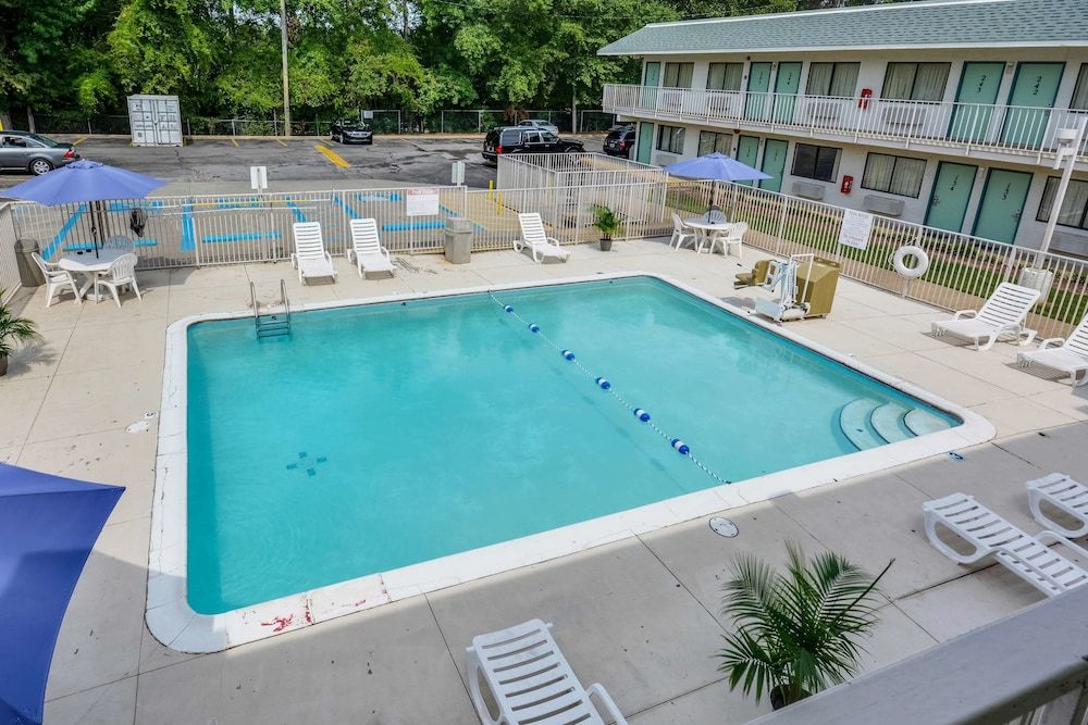 Motel 6 Tuscaloosa - photo 19