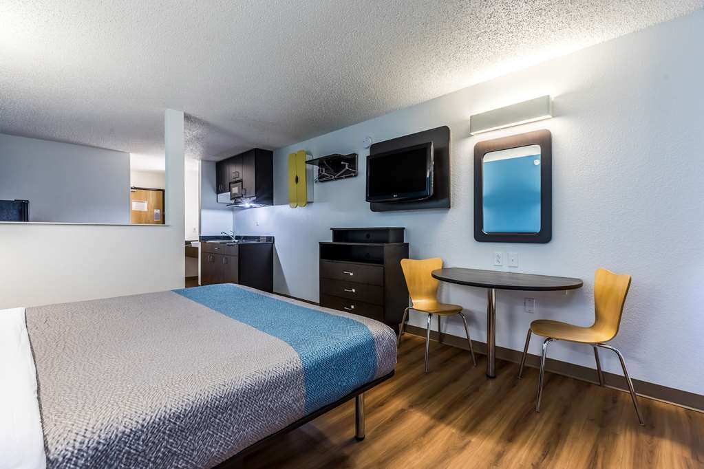 Motel 6 Indianapolis IN Southport - photo 17