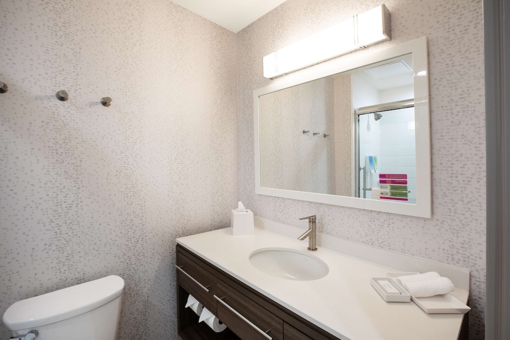 Home2 Suites by Hilton Houston IAH Airport Beltway 8 - photo 17