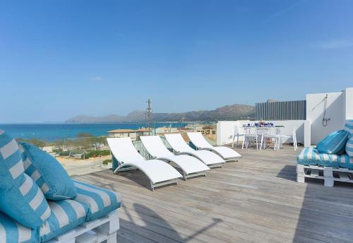 Sunny Townhouse with Terrace in Son — 4-Star Luxury Hotel in Santa Margalida, Spain