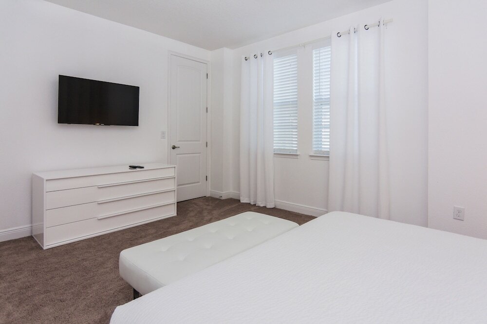 Fantastic Vacation Home At Encore Resort EC371 - photo 2