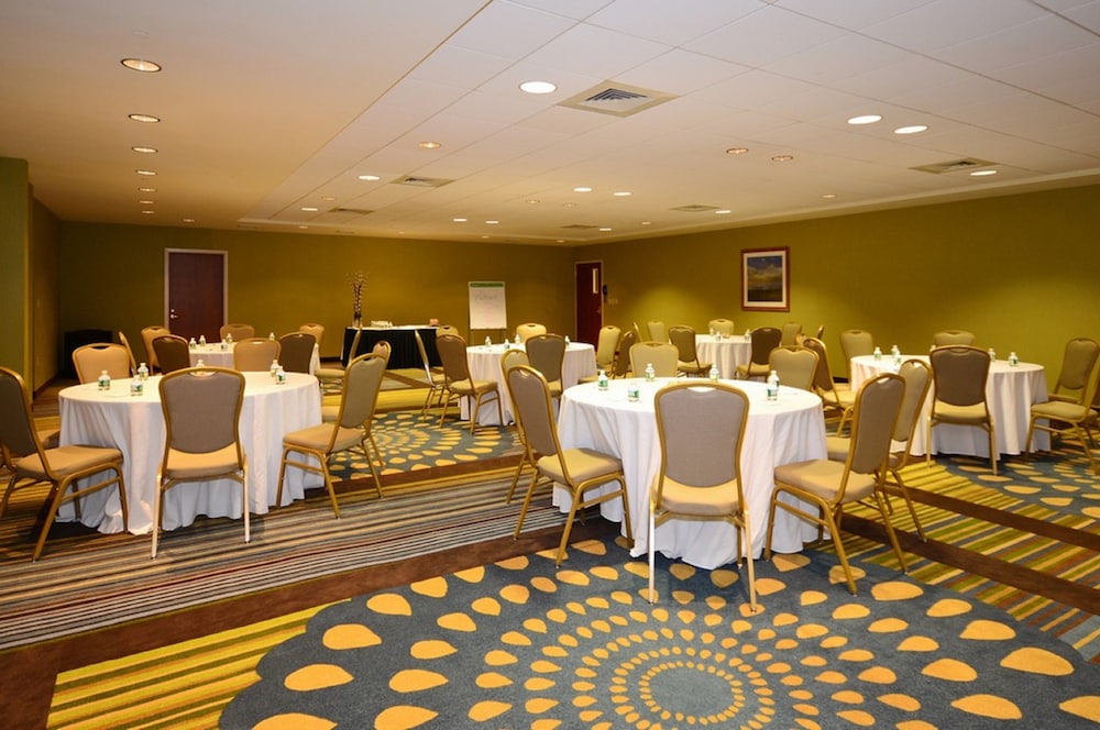 Garner Hotel Brockton Boston by IHG - photo 36