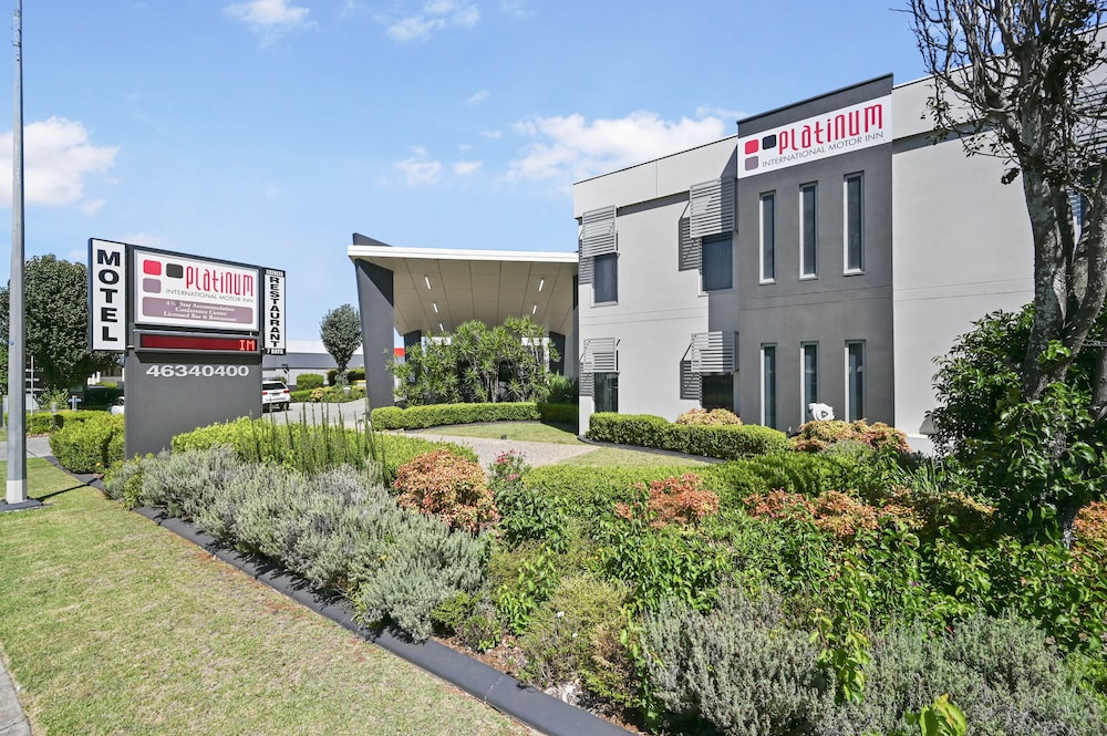 Quality Hotel Platinum International