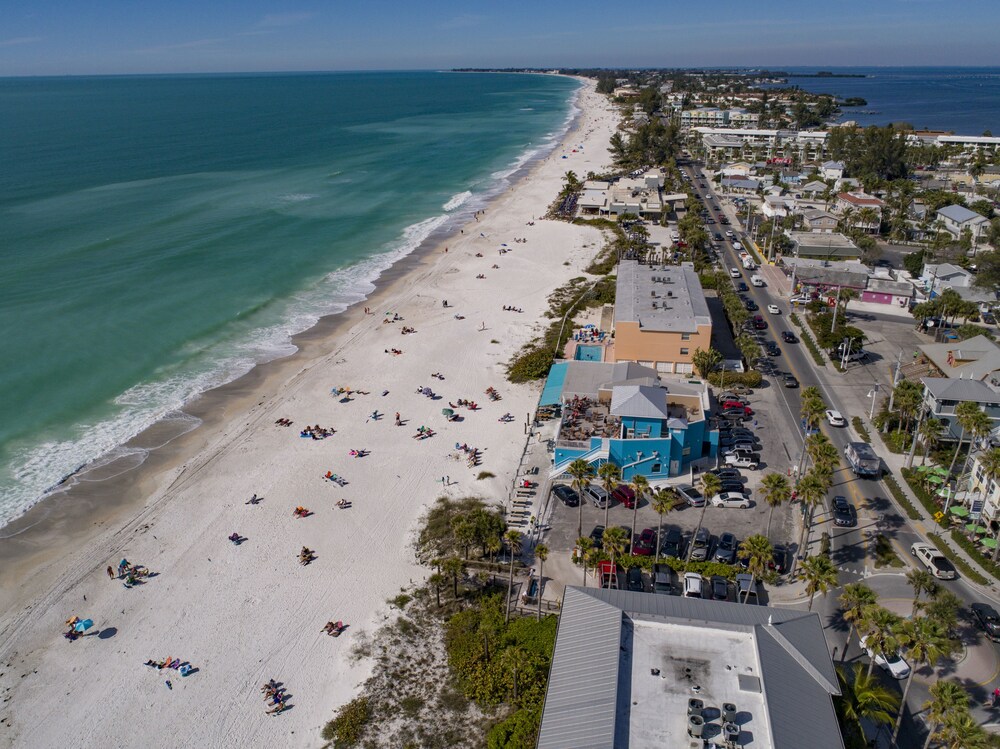 Beach Sands A 201 by Anna Maria - photo 25