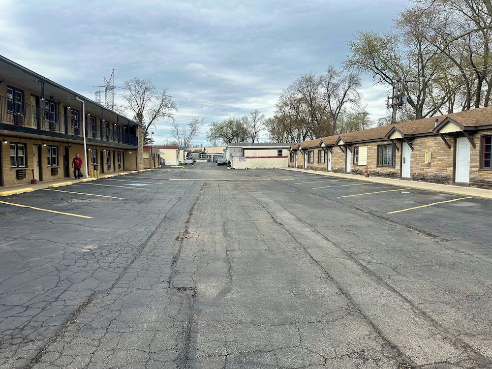 Des Plaines Motel By OYO O'Hare Airport Chicago - photo 32