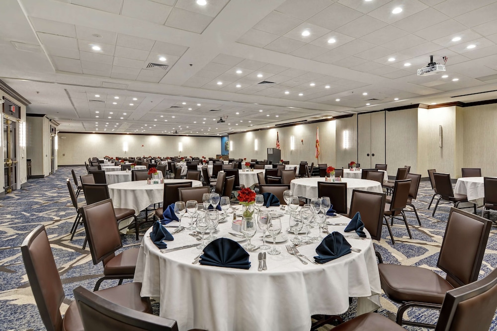 Embassy Suites by Hilton Orlando Downtown - photo 49