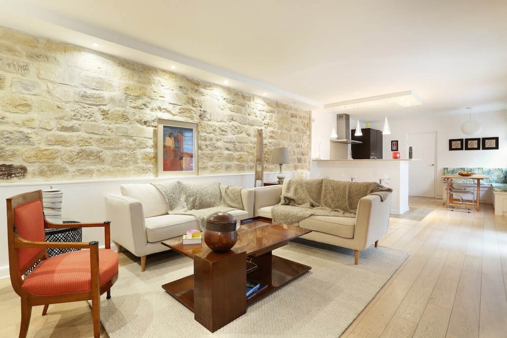 Superb Terrace Apart Champs Elysees Eiffel Tower - last minute hotel in Paris