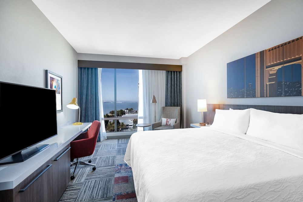 Hilton Garden Inn San Francisco Oakland Bay Bridge - photo 17