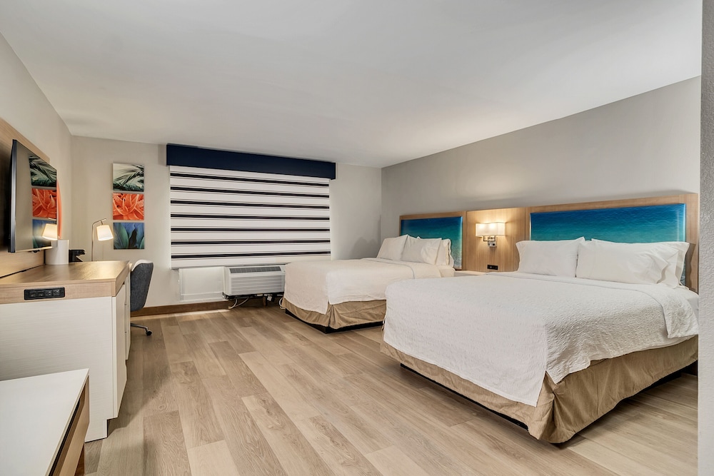 Holiday Inn Express and Suites Destin Miramar Beach by IHG - photo 19